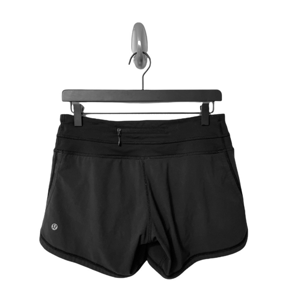 SOLD Lululemon Black Groovy Run Short Size 4 - Picture 3 of 4
